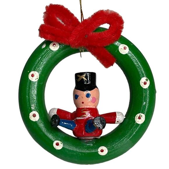 Vintage Wooden Wreath with Toy Soldier Christmas Ornament - Picture 7 of 9